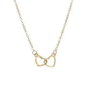 Collana con Ciondolo a Cuore in Oro Giallo, Catena Minimalista Unisex per Uso Quotidiano - Product Image 1