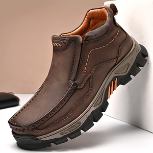 Mocassins pour hommes en PU à enfiler, semelle en caoutchouc, doublure en peluche, motif uni, tendance - Product Image 1
