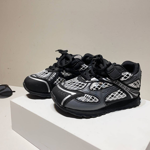 新着スクールタイプメッシュスライバーブラック通気性レトロキッズスニーカーユニセックススニーカーシューズフラットキッズシューズガールズ - Product Image 5