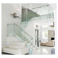 Promotion : Escalier intérieur personnalisé en chêne massif avec marches en bois, escalier droit en L avec garde-corps en verre de sécurité, nouveau design