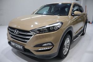 <span class=keywords><strong>Tucson</strong></span> SUV d'<span class=keywords><strong>occasion</strong></span> <span class=keywords><strong>2016</strong></span>, essence, transmission automatique, sièges en cuir, phares LED, <span class=keywords><strong>prix</strong></span> abordable - Product Image 2