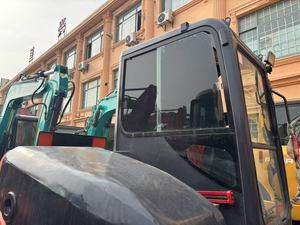 Excavatrice hydraulique Hitachi ZX70 Solution compacte fiable pour les installations utilitaires et l'entretien des infrastructures - Product Image 2