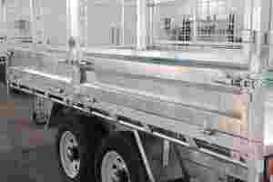 <span class=keywords><strong>Remolque</strong></span> <span class=keywords><strong>con</strong></span> Freno Eléctrico, Galvanizado en Caliente, 10x7, Hidráulico, Plataforma Abatible, <span class=keywords><strong>con</strong></span> Jaula de Malla, Homologación ROVER, Cumple <span class=keywords><strong>con</strong></span> ADRS - Product Image 4