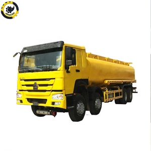 <span class=keywords><strong>Prix</strong></span> d'usine Sinotruk Howo Camion-<span class=keywords><strong>citerne</strong></span> à diesel de 30000 <span class=keywords><strong>litres</strong></span> 8X4 Transmission manuelle LHD RHD 351-450 ch - Product Image 1