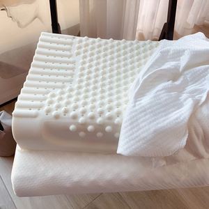 หมอนยางพาราธรรมชาติของไทยมีแกนหมอนยางนวดอนุภาคสูงและต่ําแบบโค้ง - Product Image 6