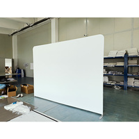 Support de toile tendue personnalisé pour conférences et salons professionnels, fabrication OEM, vente en gros, portable, sublimation par transfert thermique, USA, Royaume-Uni, Europe