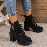 Bottes Rhubarbe Transfrontalières pour Femmes 2024 Nouveauté Chaudes Courtes à Semelle Épaisse Style Britannique Vente en Gros Fabricants 916
