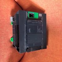 Controlador Lógico Programable (PLC) Avanzado TM241CEC24R con Ethernet para Control de Movimiento de Máquinas