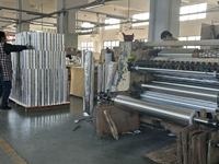 Ruban adhésif en aluminium avec revêtement kraft réfléchissant pour l'isolation et le contrôle thermique des bâtiments