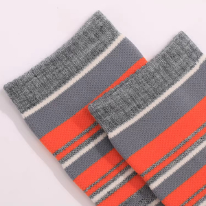 Chaussettes de ski en laine mérinos hautes jusqu'au genou, épaisses, avec semelles en tissu éponge, respirantes et anti-transpiration pour adultes et jeunes, pour la randonnée en plein air et la neige - Product Image 2