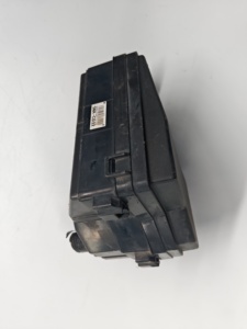 Caja de fusibles de cabina usada de alta calidad para <span class=keywords><strong>Honda</strong></span> <span class=keywords><strong>Civic</strong></span> de octava generación, piezas de automóvil, accesorios de coche de <span class=keywords><strong>segunda</strong></span> mano - Product Image 2