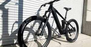 Vélo électrique 4LEAF China Carbon Fiber Bike E Mountain Montana EMTB M820 E-Bike 29 pouces Scarlet Witch - Product Image 3