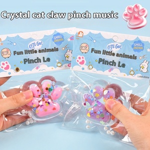 Juguetes para niños de EVA súper suaves, transparentes, con diseño de garra de gato, que emiten sonido al apretar, para descompresión manual y combinación de colores, venta al por mayor - Product Image 5