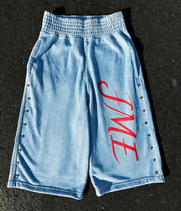 Shorts pour homme bleu clair brodés avec logo lettre rouge, détails rivets, taille élastique, style décontracté - Product Image 2