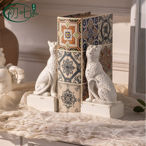 ที่วางหนังสือเรซิ่นสไตล์ฝรั่งเศส รูปทรงไม่สม่ำเสมอ 2 ชิ้น สำหรับตกแต่งโต๊ะทำงานสำหรับผู้ใหญ่ - Product Image 4