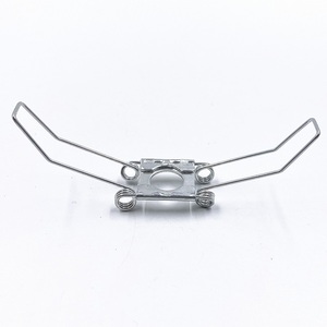 Giá đỡ chụp đèn Anh Quốc 2 tay vịn kẹp lò xo giữ đèn tường, đèn treo, khung đỡ đèn - Product Image 1