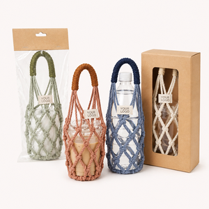 Portabottiglie Universale in Macramè con Logo Personalizzato e Portabicchieri Portatile in Corda di Cotone per Bevande Estive e Uso all'Aperto - Product Image 1