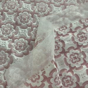 <span class=keywords><strong>Tissu</strong></span> matelassé à fleurs en polyester pongé 240T <span class=keywords><strong>thermique</strong></span> doux personnalisé pour doublure de manteau de veste - Product Image 6