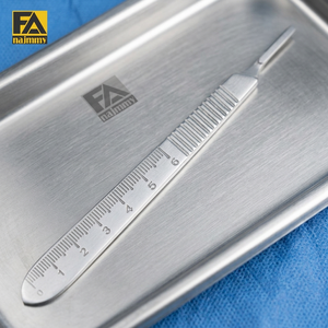 Manche de scalpel chirurgical avec échelle de mesure pour la chirurgie générale, instrument manuel de classe I certifié CE - Product Image 2