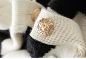 Produttore di maglieria personalizzata europa Trendy da donna con scollo a V a maniche lunghe zebrate a righe maglione <span class=keywords><strong>Cardigan</strong></span> lungo - Product Image 6