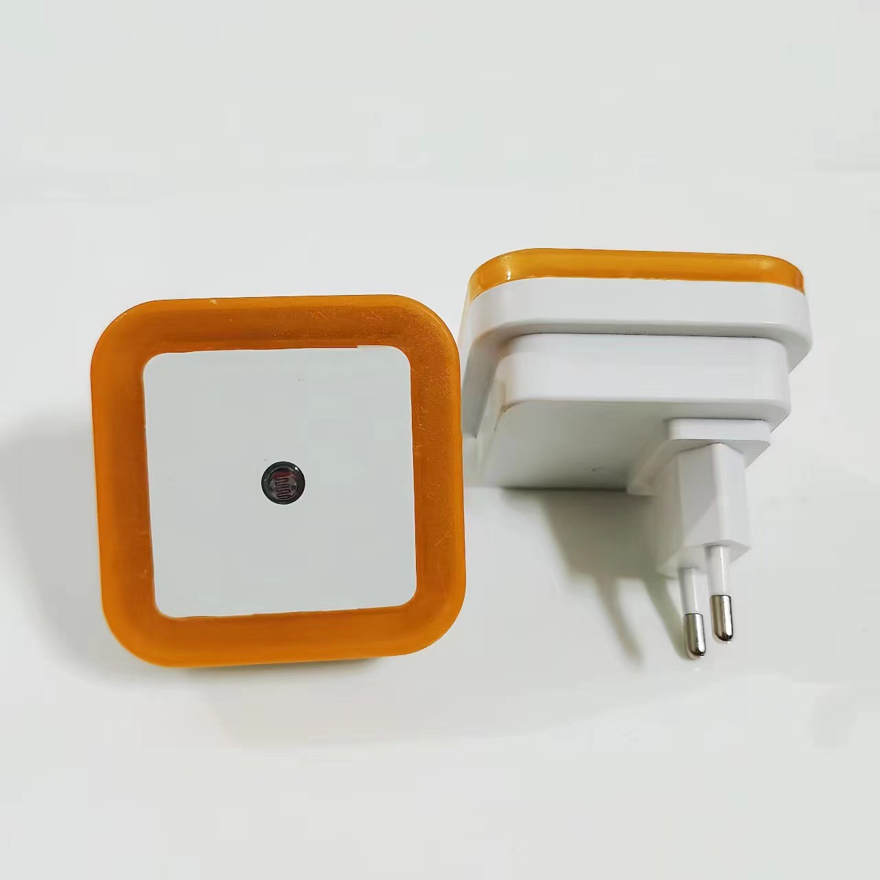 Yellow/EU plug