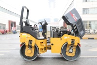 Compacteur à tambours tandem SANY de 4,5 tonnes avec moteur Kubota pour le compactage de l'asphalte