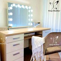 Miroir de maquillage moderne en bois pour salon de coiffure avec ampoule et tiroirs, poste de travail pour salon