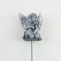 Sculpture d'ange en ciment de conception moderne faite à la main avec motif abstrait coloré sur les cheveux, à suspendre au mur pour la décoration du salon