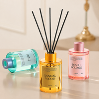 Diffuseur de parfum à bâtonnets en rotin avec bouteille en verre coloré de 120 ml pour la maison, emballage personnalisé OEM, commande en gros