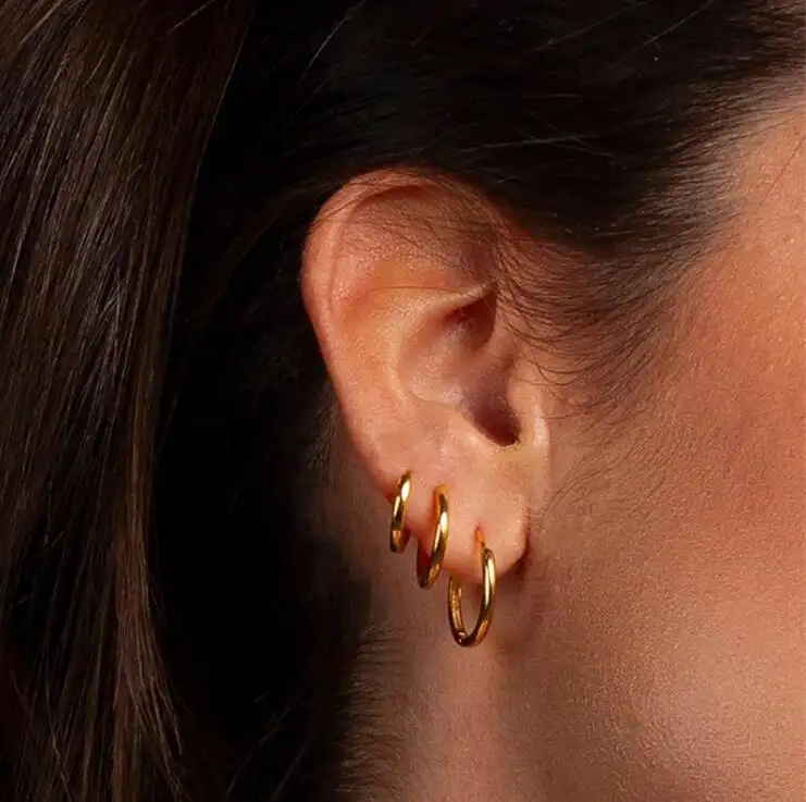 Orecchini a cerchio in acciaio inossidabile 18 carati orecchini rotondi semplici da donna moda 15mm 18mm 20mm cerchi orecchino accessorio per gioielli all'ingrosso