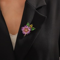 Bros Kristal Berlapis Emas Mawar dengan Hiasan Tetesan Minyak Ungu Violet dan Rhinestone, Elegan, Modis, Mewah untuk Pernikahan dan Pertunangan