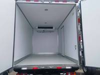 Camion frigorifique ISUZU ELF KV600 4x2 de marque japonaise, camion de transport de poisson vivant de 5 tonnes avec système de refroidissement