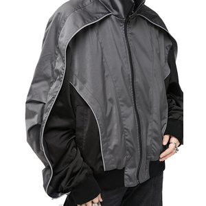 StreetLux Metallic Gloss Nylon Flight Jacket Abrigo de tendencia de retazos reflectante suelto para hombre - Product Image 4