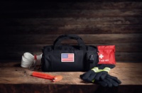 Kit de premiers soins de sécurité incendie d'urgence pour la famille avec couverture anti-feu gants résistants à la chaleur corde d'évacuation vente en gros