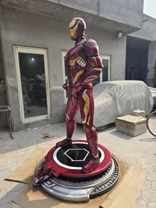 Escultura Decorativa de Iron Man de Fibra de Vidrio de Alta Calidad, Estatua de Superhéroe para Interiores de Casa u Oficina, Disponible a Precio de Exportación - Product Image 2