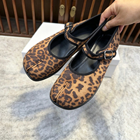 Chaussures pour femmes Holy Steps Bestseller en cuir tanné végétal à bout fendu avec boucle réglable pour usage quotidien et décontracté