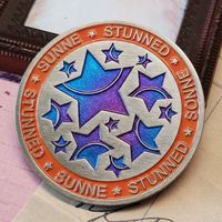 Épinglette en émail personnalisée, pièce commémorative en alliage de zinc poli, moulée, avec logo personnalisable, cadeaux souvenirs et objets de collection