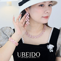 Parure de bijoux de luxe en zircone rose, collier ras du cou, bracelet et boucles d'oreilles chandelier taille poire, cadeau idéal pour mariée, mariage ou fête