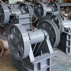 Kleiner Backenbrecher, primäre Grobzerkleinerungsanlage, tragbare Mini-Steinbrechmaschine für den Goldbergbau - Product Image 4
