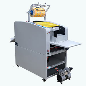 Machine de laminage à chauffage par huile entièrement automatique pour laminage double face, rouleaux en silicone résistants aux hautes températures - Product Image 2
