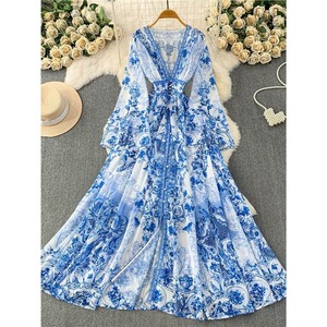 Vestido Maxi de Mujer al por Mayor, Estilo Vintage, Elegante, Estampado, con Cuello en V Profundo, Manga Campana, Abertura Alta, Cintura Alta, para Vacaciones, Fiesta, Boutique, Moda - Product Image 1