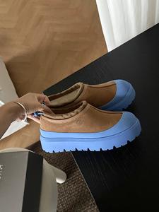 <span class=keywords><strong>Stivali</strong></span> da Neve Invernale Comodi da <span class=keywords><strong>Donna</strong></span> in Lana <span class=keywords><strong>di</strong></span> Pelliccia <span class=keywords><strong>di</strong></span> Montone OEM <span class=keywords><strong>di</strong></span> Alta Qualità Marchio UGS Nuovi Arrivi 2025 <span class=keywords><strong>di</strong></span> Tendenza in Shearling PVC - Product Image 6