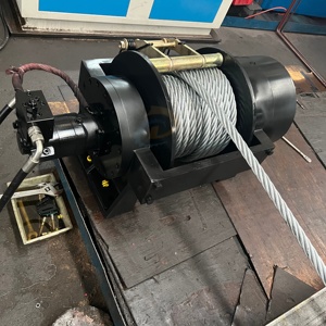 Cabrestante Hidráulico para Camión Grúa con Certificación CE, 30 Toneladas (66000 Libras), Cable de Acero Inoxidable, Fuerza Máxima de Tracción de 294KN, Cable de 50m, Inalámbrico - Product Image 1