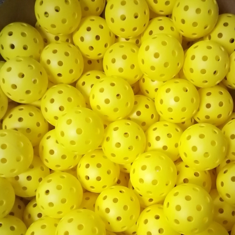 High Quality 40-Holes Pickleballs Durable Plastic Outdoor Training Equipment Hot Selling Product