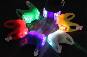 Feu arrière de vélo à LED rechargeable par USB pour la sécurité en conduite nocturne - Product Image 3