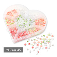 Nouveauté 2025 – Boîte de 15 compartiments de breloques 3D en résine pour ongles – Nœuds élégants, roses et perles assortis pour le nail art DIY (Vente en gros) – Décorations pour ongles