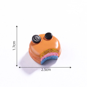 Mignonnes breloques miniatures 3D en résine, imitation biscuits, gâteaux et macarons, pour la création de nourriture miniature, la maison de poupée DIY, les porte-clés et la décoration de slime - Product Image 6