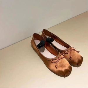 Zapatos Planos Retro de Ballet para Mujer Miu, con Punta de Seda, Satén, Lazo y Diseño Mary Jane, de PU, con Plantilla de PU para Aumentar la Altura, para Otoño - Product Image 4