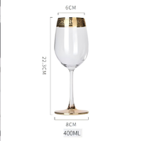 Service de table Phnom Penh : Assiettes et bols en céramique, verres à pied haut, couteaux et fourchettes en acier inoxydable – Fabriqué en Chine