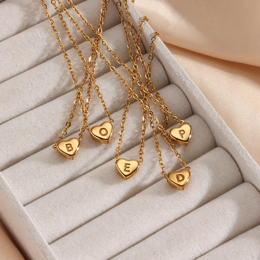 Wholesale Tarnish Free Jewelry 18k Gold Plated Stainless Steel Alphabet Necklace Initial Letter Pendant Heart Necklaces